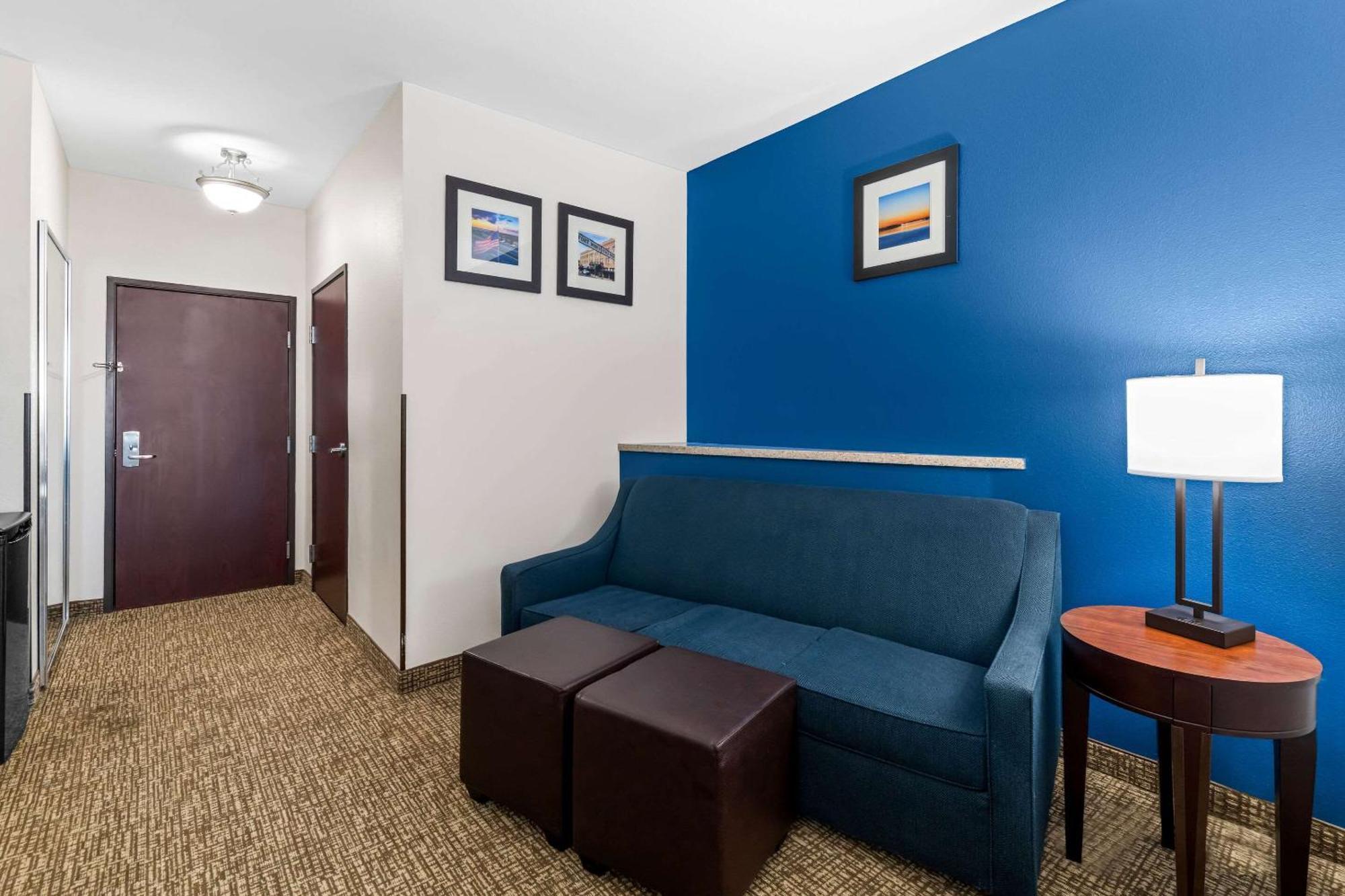 Comfort Inn & Suites Near Lake Lewisville Corinth Exteriér fotografie
